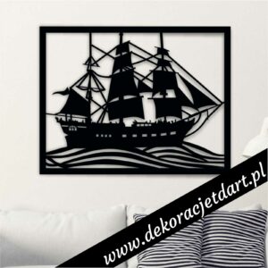 Statek piracki na morzu